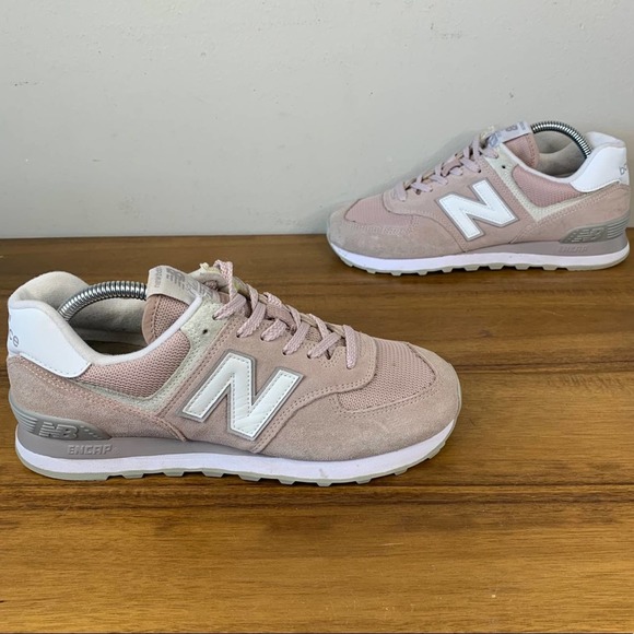 New Balance Shoes - New Balance 574 Womens Sneaker Size 8.5